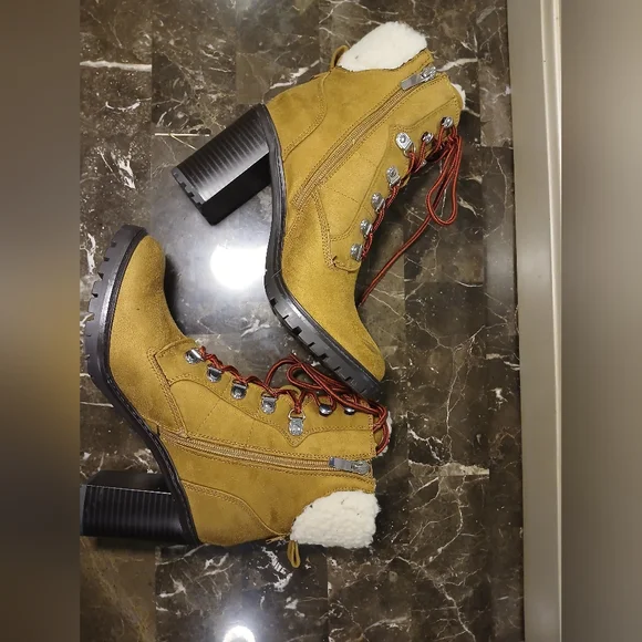 Nine West Tan Suede 4" Block Heel Boots with Red Laces - Picture 6 of 14